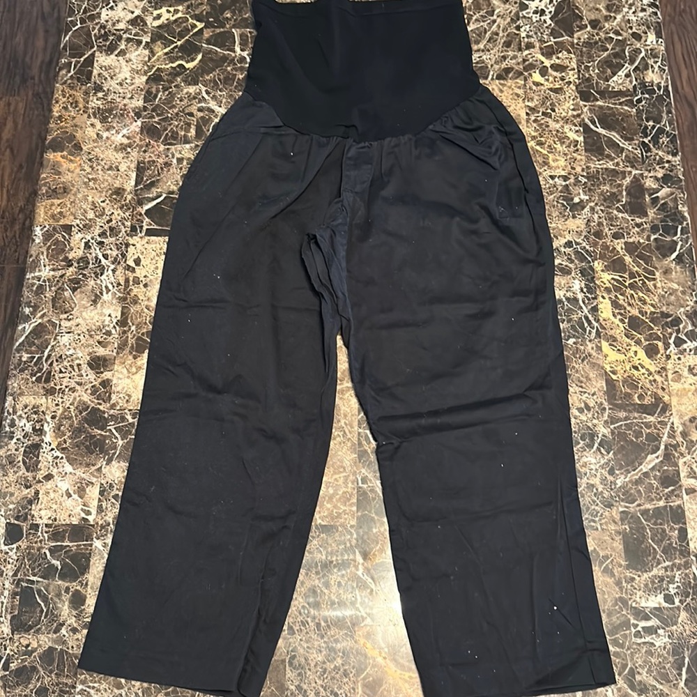 Motherhood Maternity Capris